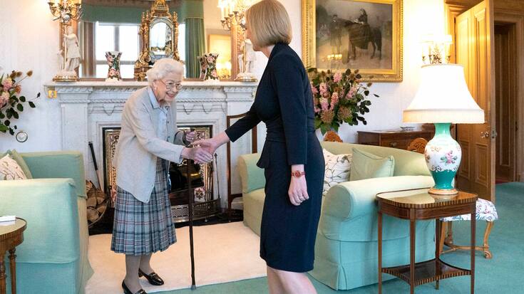 La reine Elisabeth II accueille la nouvelle première ministre britannique, Liz Truss
