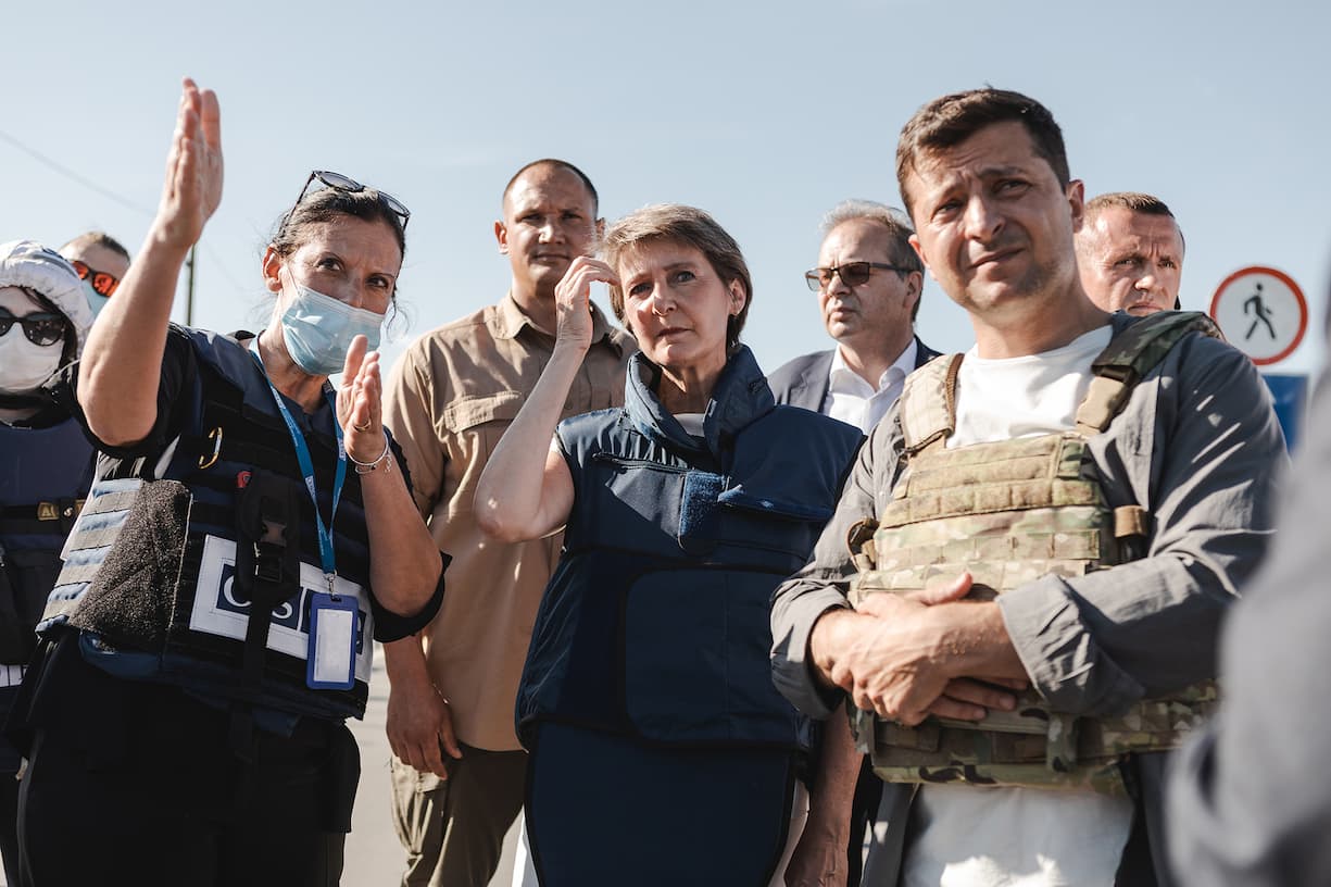 Simonetta Sommaruga et Volodymyr Zelensky